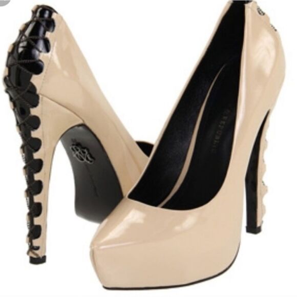 Rock and Republic Pumps - Picture 1 of 5
